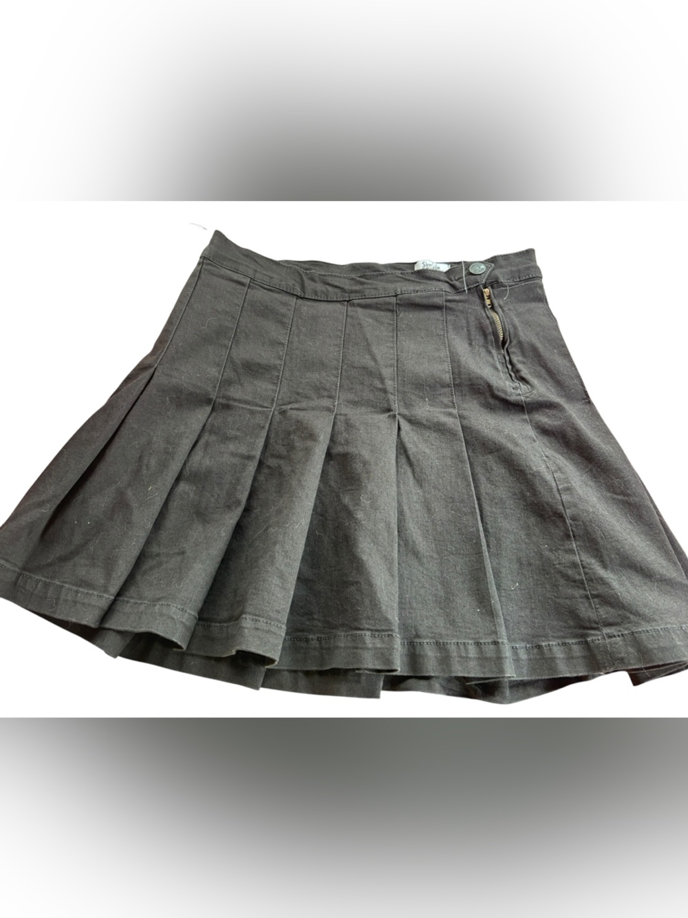 Simple Society pleated skirt
